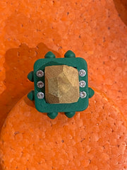 Anillo color verde de palosanto