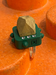 Anillo color verde de palosanto